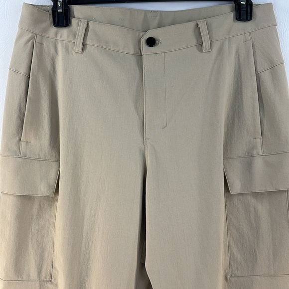 Lululemon Utilitarian Cargo Pants - Picture 2 of 9
